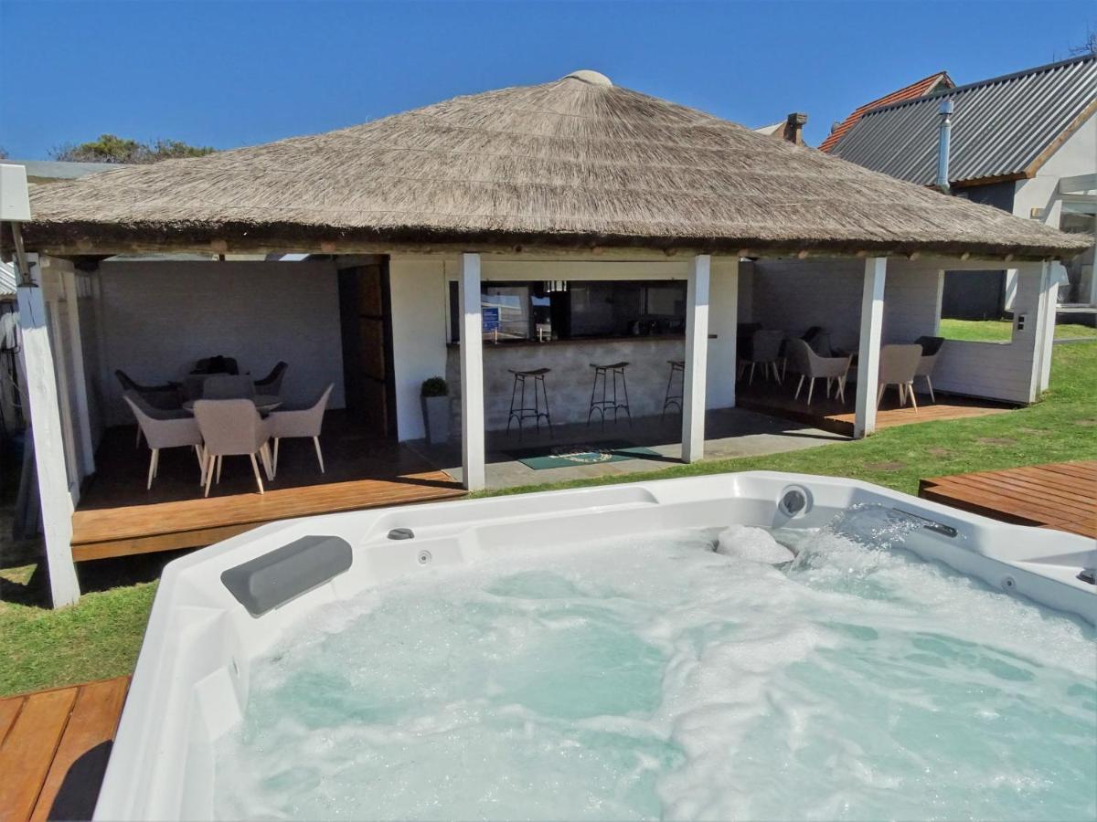 Kanaloah Lodge & Cabins 푼타 델 디아블로 외부 사진